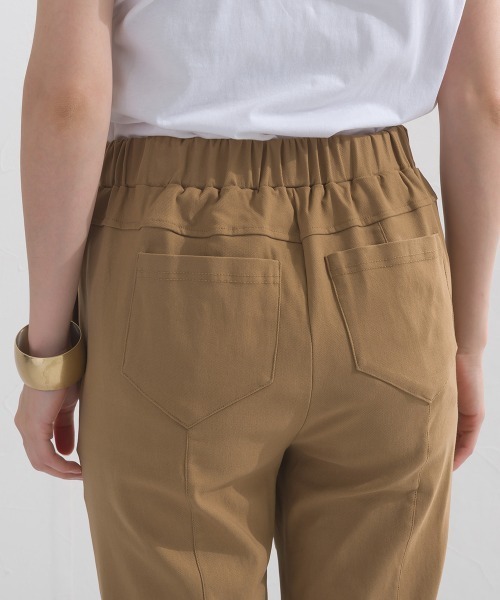 OMNES(オムネス)の「美脚ストレッチ テーパードシルエットタックパンツ(その他パンツ・レディース・ネイビー/ブラック/ベージュ・LARGE/MEDIUM/SMALL)」の20枚目の写真