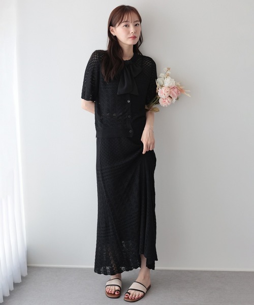 BLUEEAST(ブルーイースト)の「クロシェニットセットアップ(ワンピース・レディース・ベージュ/ブラック・MEDIUM/LARGE)」の2枚目の写真