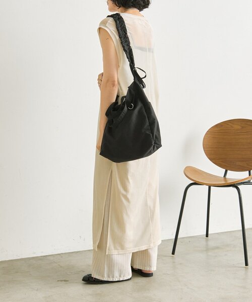 ear PAPILLONNER(イアパピヨネ)の「ファブリック2WAYショルダーバッグS《A4サイズ対応/2way》(ショルダーバッグ・レディース・ピンク/ブラック/ブルー系その他・FREE)」の17枚目の写真