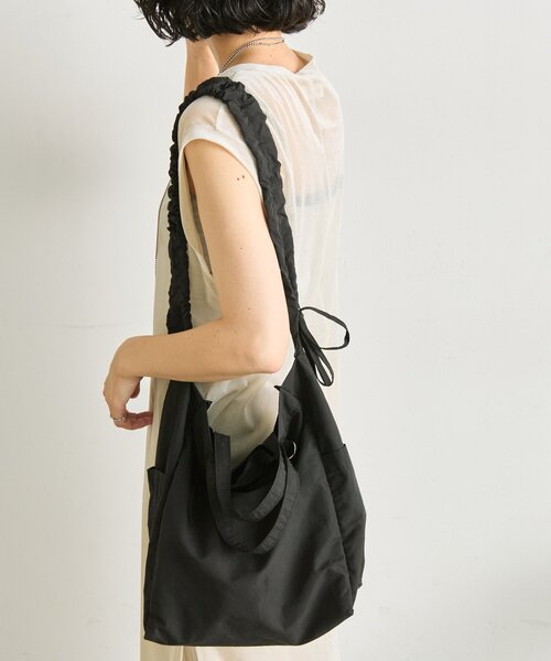 ear PAPILLONNER(イアパピヨネ)の「ファブリック2WAYショルダーバッグS《A4サイズ対応/2way》(ショルダーバッグ・レディース・ピンク/ブラック/ブルー系その他・FREE)」の18枚目の写真