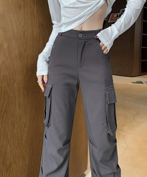maison de LATIR(メゾンドラティール)の「カーゴディテールでシンプルコーデを格上げ、夏服フレアワイドパンツ(その他パンツ・レディース・グレー/ブラック・FREE)」の9枚目の写真