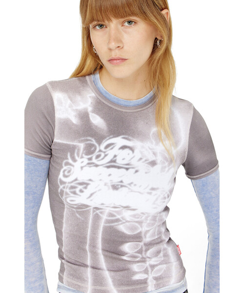 DIESEL(ディーゼル)の「ウィメンズ 半袖トップ T-ELE-LONG-AA4(Tシャツ/カットソー・レディース・ピンク系その他/グレー系その他・X-SMALL/SMALL/MEDIUM/LARGE/X-LARGE)」の7枚目の写真