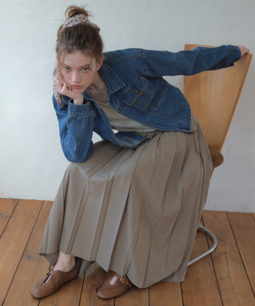 OURNOSTALGIA(アワー ノスタルジア)の「Classic denim rider jacket_Deep blue(OC25-OT02)(デニムジャケット・レディース・ダークブルー・MEDIUM/SMALL)」の4枚目の写真