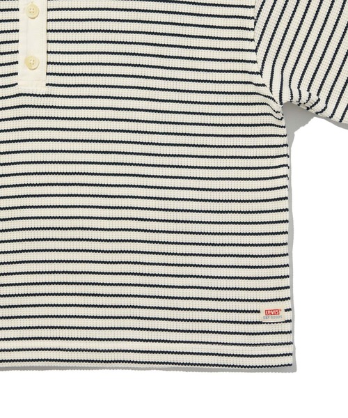 Levi's（リーバイス）の「Levi's/リーバイス DRY GOODS リラックス ロングスリーブ ヘンリーTシャツ（Tシャツ/カットソー・レディース・ホワイト・XS/S/M）」の8枚目の写真