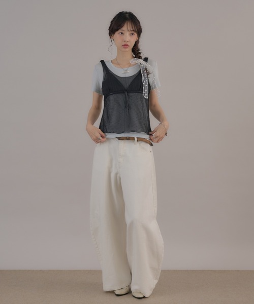 apres jour mignon(アプレジュールミニョン)の「ヴィンテージドットシアーノースリトップス(キャミソール・レディース・ブラック/オフホワイト/ブルー・LARGE/フリー)」の11枚目の写真