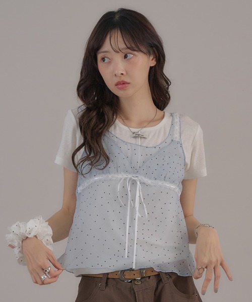 apres jour mignon(アプレジュールミニョン)の「ヴィンテージドットシアーノースリトップス(キャミソール・レディース・ブラック/オフホワイト/ブルー・LARGE/フリー)」の13枚目の写真