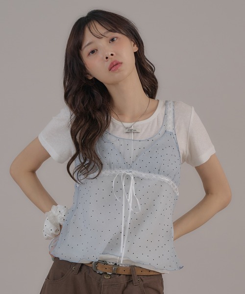 apres jour mignon(アプレジュールミニョン)の「ヴィンテージドットシアーノースリトップス(キャミソール・レディース・ブラック/オフホワイト/ブルー・LARGE/フリー)」の14枚目の写真