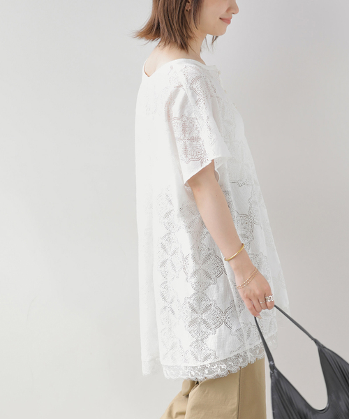 JOURNAL STANDARD relume(ジャーナルスタンダード レリューム)の「レースポンチョプルオーバー(シャツ/ブラウス・レディース・ホワイト/ブラック・FREE)」の14枚目の写真