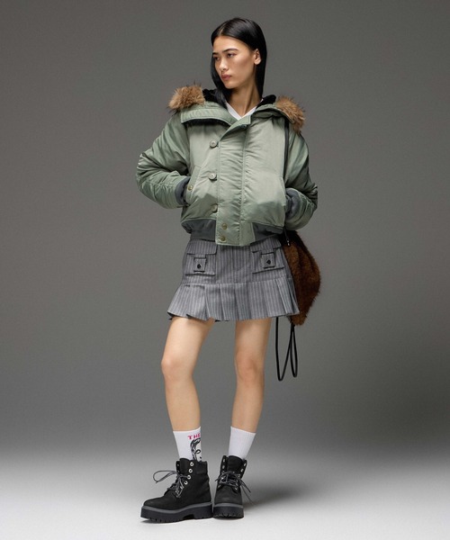 X-girl（エックスガール）の「STRIPE PLEATS HEM MINI SKIRT（スカート・レディース・ブラック/グレー・M/S）」の12枚目の写真