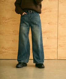 ストレートデニムパンツ