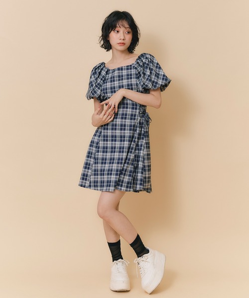 REDYAZEL(レディアゼル)の「サイドレースアップチェックミニフレアワンピース(ワンピース・レディース・ブラウン系その他/ブルー系その他/レッド系その他・FREE)」の10枚目の写真