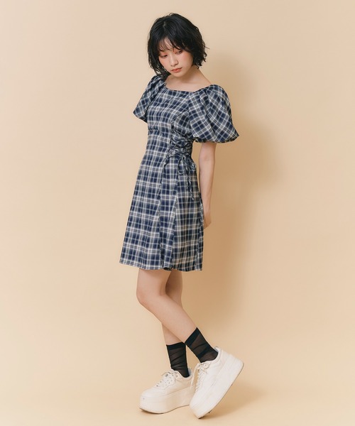 REDYAZEL(レディアゼル)の「サイドレースアップチェックミニフレアワンピース(ワンピース・レディース・ブラウン系その他/ブルー系その他/レッド系その他・FREE)」の11枚目の写真