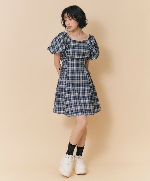 REDYAZEL(レディアゼル)の「サイドレースアップチェックミニフレアワンピース(ワンピース・レディース・ブラウン系その他/ブルー系その他/レッド系その他・FREE)」の13枚目の写真
