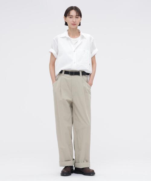 MHL.(エムエイチエル)の「MHL. UTILITY WEAR PIECE DYED COTTON POPLIN SHIRT(シャツ/ブラウス・レディース・ホワイト・SMALL/MEDIUM/LARGE)」の3枚目の写真