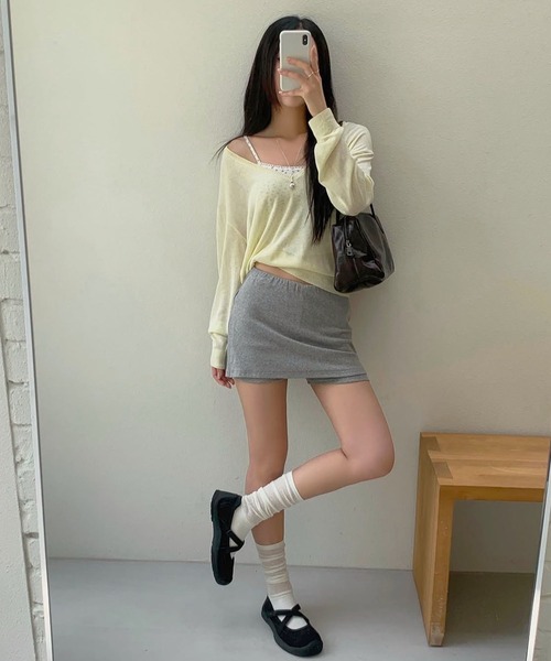 Girly Doll(ガーリードール)の「Vネック長袖シアーニットプルオーバー(ニット/セーター・レディース・グレー/ピンク/イエロー/ブルー・FREE)」の19枚目の写真