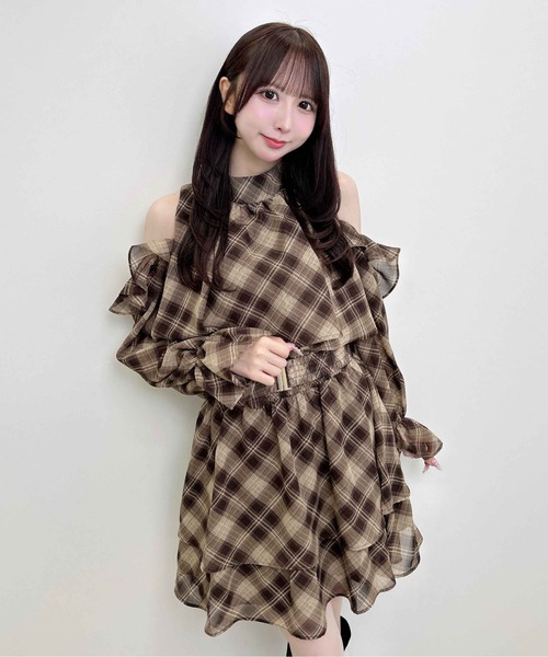 INGNI（イング）の「ベルト付肩あきフリルミニワンピース（ワンピース・レディース・ブラック系/ブラック/ブラウン系その他2・M）」の20枚目の写真