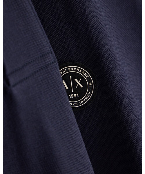 ARMANI EXCHANGE(アルマーニエクスチェンジ)の「【A|X アルマーニ エクスチェンジ】AXロゴ ラインリブ レギュラーフィット 長袖ポロシャツ/REGULAR(ポロシャツ・メンズ・グレイッシュベージュ/ダークネイビー・X-SMALL/X-LARGE/SMALL/MEDIUM/LARGE)」の4枚目の写真
