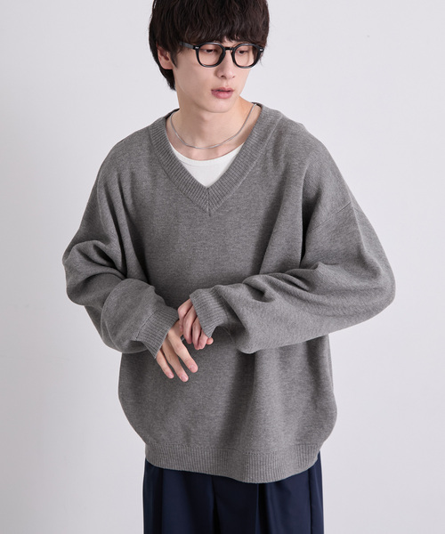 EMMA CLOTHES(エマクローズ)の「ミラノリブVネックニット〈ウォッシャブル〉(ニット/セーター・メンズ・グレー/ブラック/レッド/オフホワイト/グリーン/ブラウン・S/L/M)」の4枚目の写真
