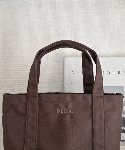 AS KNOW AS plus(アズノゥアズプラス)の「PLUS. ロゴ刺繍キャンバストートバッグS 【UNISEX ITEM】(トートバッグ・レディース・ブラウン/ピンク/グリーン/アイボリー・FREE)」の13枚目の写真