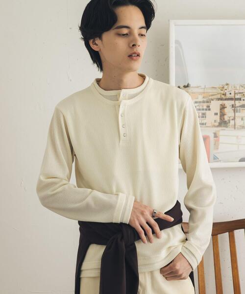 SENSE OF PLACE by URBAN RESEARCH(センスオブプレイスバイアーバンリサーチ)の「フェイクレイヤードヘンリーネックロングTシャツ(Tシャツ/カットソー・メンズ・グレー/ブラック/アイボリー・MEDIUM/LARGE)」の6枚目の写真