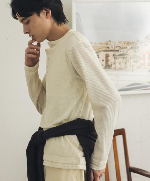 SENSE OF PLACE by URBAN RESEARCH(センスオブプレイスバイアーバンリサーチ)の「フェイクレイヤードヘンリーネックロングTシャツ(Tシャツ/カットソー・メンズ・グレー/ブラック/アイボリー・MEDIUM/LARGE)」の8枚目の写真