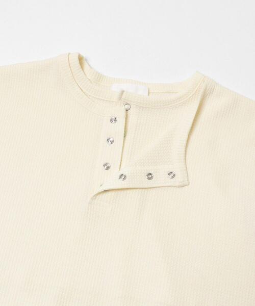 SENSE OF PLACE by URBAN RESEARCH(センスオブプレイスバイアーバンリサーチ)の「フェイクレイヤードヘンリーネックロングTシャツ(Tシャツ/カットソー・メンズ・グレー/ブラック/アイボリー・MEDIUM/LARGE)」の13枚目の写真