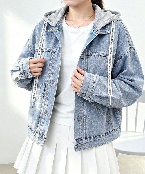 Miniministore（ミニミニストア）の「フード付きデニムジャケット韓国風アウター（デニムジャケット・レディース・サックスブルー・M/XL/L）」の3枚目の写真