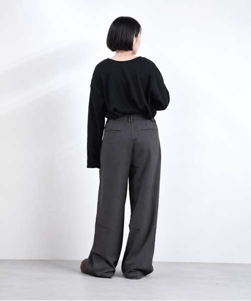 bashful base Oriental(バッシュフルベースオリエンタル)の「【bbO】マルチタックデザインワイドスラックス(スラックス・レディース・チャコールグレー/ベージュ/ブラック・FREE)」の18枚目の写真