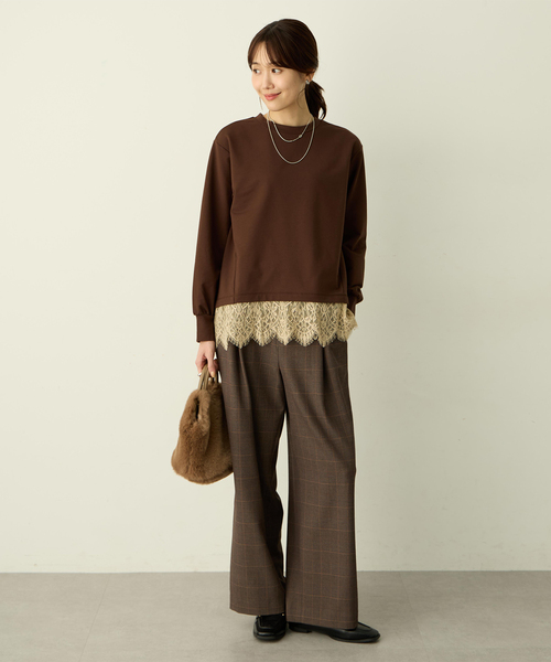 Petit Honfleur（プチオンフルール）の「裾レースレイヤード風カットプルオーバー（Tシャツ/カットソー・レディース・ネイビー/ブラウン・M/L）」の17枚目の写真