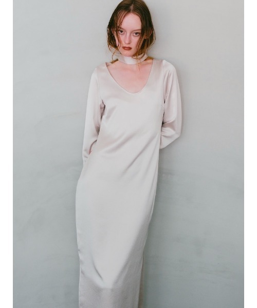 ILANIS(イラニス)の「Essential Satin Dress(ワンピース・レディース・アイボリー/ブラック・FREE)」の14枚目の写真