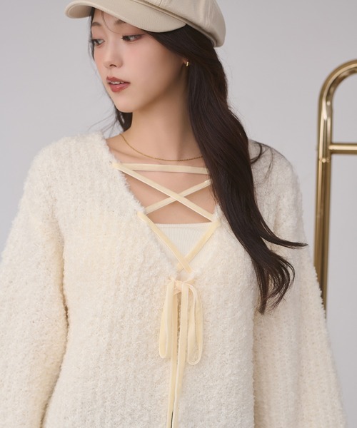 Ambre Neige(アンブルネージュ)の「2way lace up knit / 2WAYレースアップニット(ニット/セーター・レディース・ダークブラウン/ピンクベージュ/アイボリー・FREE)」の7枚目の写真