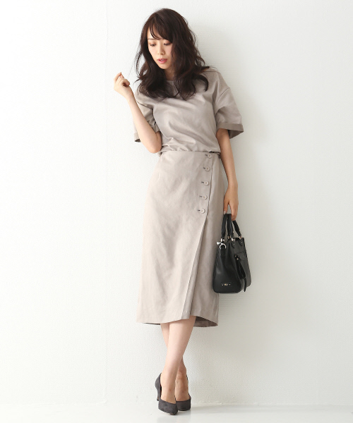 Rouge vif(ルージュヴィフ)の「スエードスカート(スカート・レディース・グレイッシュベージュ/ベージュ/チャコールグレー・36/38)」の7枚目の写真