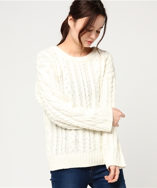 SLY（スライ）の「COTTON RELAX CABLE TOPS（ニット/セーター・レディース・ブラック/ブルー/オフホワイト・FREE）」の11枚目の写真