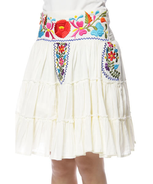 Ray BEAMS(レイビームス)の「CAROLINA K / 刺繍スカート(スカート・レディース・ホワイト/レッド・ONE SIZE)」の5枚目の写真