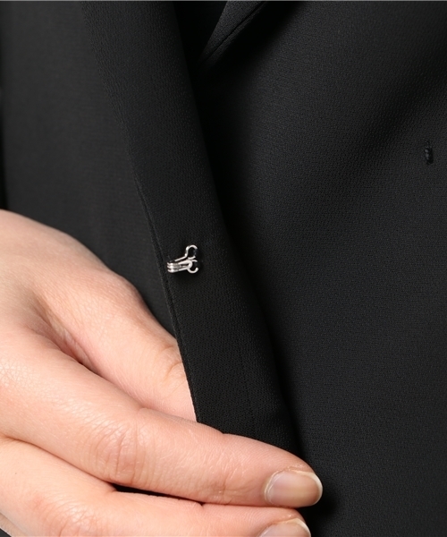 UNITED TOKYO(ユナイテッドトウキョウ)の「ウォッシャブルテーラードジャケット(テーラードジャケット・レディース・グリーン/ブラック/ベージュ・2/1)」の13枚目の写真