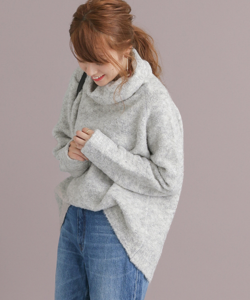 URBAN RESEARCH Sonny Label（アーバンリサーチサニーレーベル）の「ブークレタートルネックニット（ニット/セーター・レディース・オフホワイト/ピンク/グリーン・FREE）」の2枚目の写真