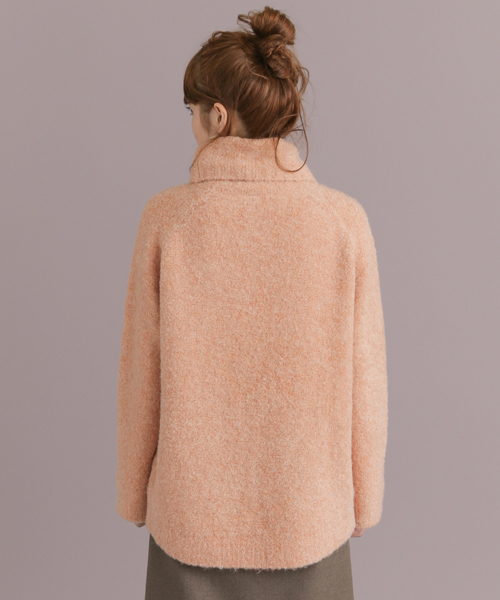 URBAN RESEARCH Sonny Label（アーバンリサーチサニーレーベル）の「ブークレタートルネックニット（ニット/セーター・レディース・オフホワイト/ピンク/グリーン・FREE）」の17枚目の写真