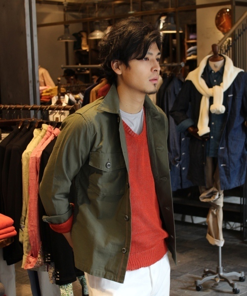 JOURNAL STANDARD(ジャーナルスタンダード)の「【WEB限定 期間限定SALE 5/8まで】バックサテンシャツブルゾン #(ブルゾン・メンズ・オリーブ/アイボリー/ゴールド・MEDIUM/LARGE)」の3枚目の写真
