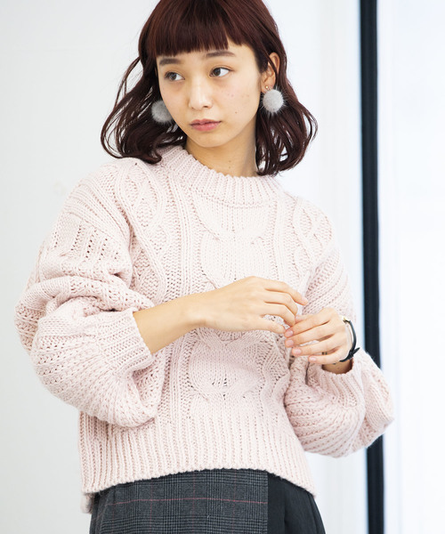 WEGO(ウィゴー)の「WEGO/ロービングケーブルニット(ニット/セーター・レディース・パープル/アイボリー/ライトブラウン/マスタード/ライトベージュ/ライトピンク・FREE)」の6枚目の写真