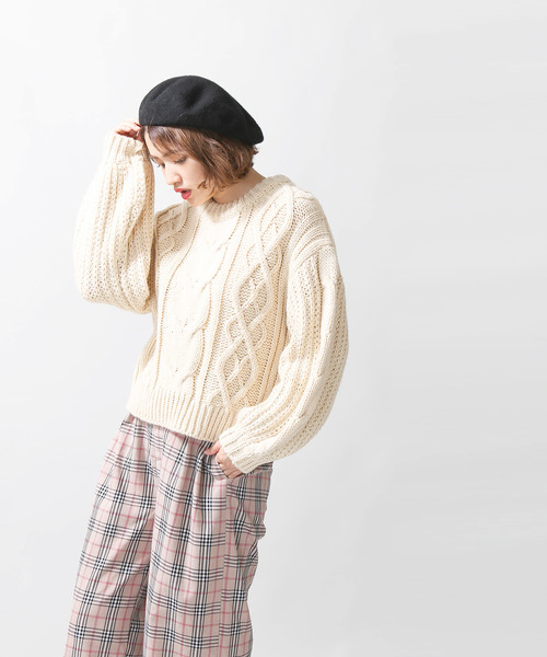WEGO(ウィゴー)の「WEGO/ロービングケーブルニット(ニット/セーター・レディース・パープル/アイボリー/ライトブラウン/マスタード/ライトベージュ/ライトピンク・FREE)」の10枚目の写真