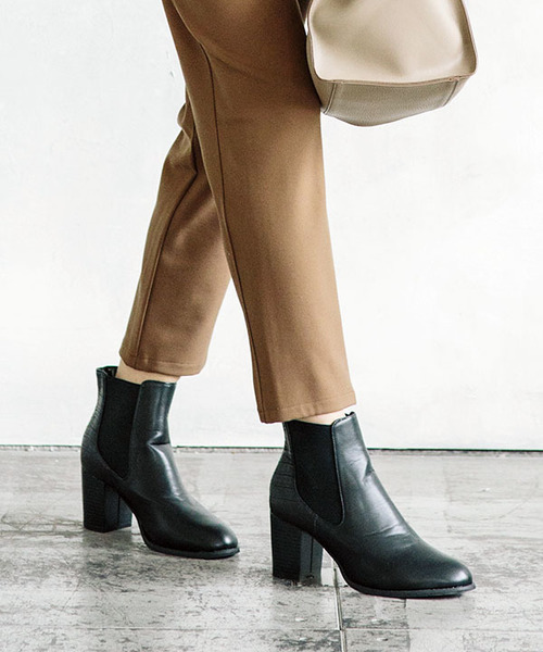 LIPSTAR（リップスター）の「サイドゴアショートブーツ（ブーツ・レディース・ブラック/ブラウン・M/L）」の2枚目の写真