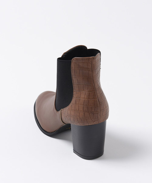 LIPSTAR（リップスター）の「サイドゴアショートブーツ（ブーツ・レディース・ブラック/ブラウン・M/L）」の8枚目の写真