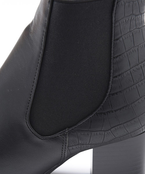 LIPSTAR（リップスター）の「サイドゴアショートブーツ（ブーツ・レディース・ブラック/ブラウン・M/L）」の5枚目の写真