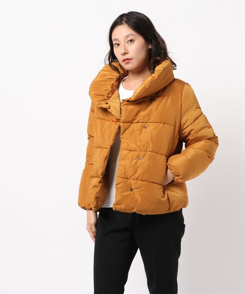 AMERICAN HOLIC(アメリカンホリック)の「スタンド衿ファイバーダウンショートコート(ダウンジャケット/コート・レディース・ブラック/ベージュ/パープル/グリーン/マスタード/グリーン系その他5/ブルー系その他5/ブラウン系その他4/その他8・M/L)」の12枚目の写真