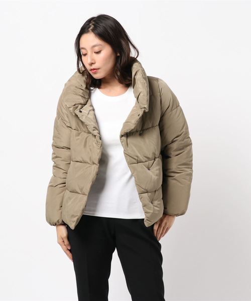 AMERICAN HOLIC(アメリカンホリック)の「スタンド衿ファイバーダウンショートコート(ダウンジャケット/コート・レディース・ブラック/ベージュ/パープル/グリーン/マスタード/グリーン系その他5/ブルー系その他5/ブラウン系その他4/その他8・M/L)」の22枚目の写真