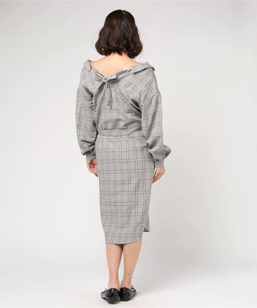 ＪＵＧＬＡＮＳ（ユグランス）の「先染めチェック オフショル シャツワンピース（ワンピース・レディース・ネイビー/グレー・FREE）」の5枚目の写真