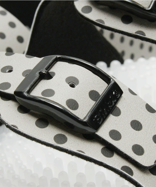 BIRKENSTOCK（ビルケンシュトック）の「SUP-NOPPY/スーパーノッピー ドットブラック（WOMEN&MEN）-ルームシューズ（ルームシューズ/スリッパ・レディース・ブラック・38/37/41/40/42/39/36/35）」の6枚目の写真