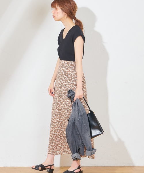 natural couture(ナチュラルクチュール)の「ワイドリブ大人フレンチニット(ニット/セーター・レディース・ブラック/ブラウン/ライトベージュ/グリーン/ラベンダー・FREE)」の7枚目の写真