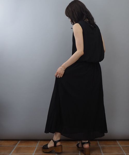 tiptop（ティップトップ）の「無地・花柄ノースリーブハイネックワンピース（ワンピース・レディース・ブラック/ライトグレー/ダークグレー/ブラウン/パープル・FREE）」の8枚目の写真