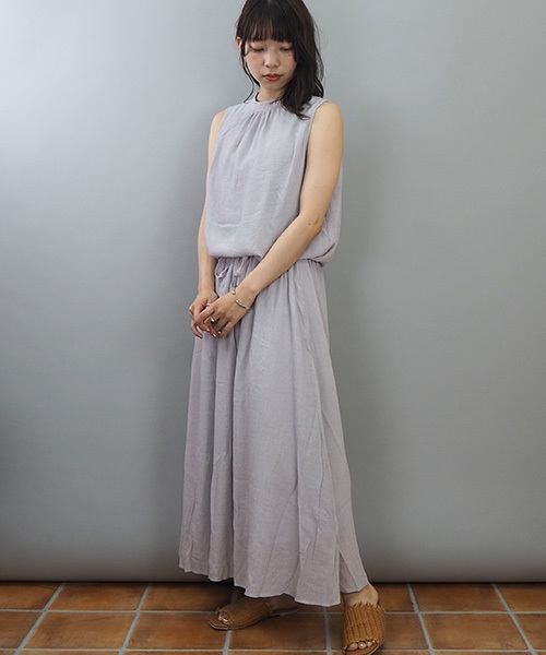 tiptop（ティップトップ）の「無地・花柄ノースリーブハイネックワンピース（ワンピース・レディース・ブラック/ライトグレー/ダークグレー/ブラウン/パープル・FREE）」の9枚目の写真